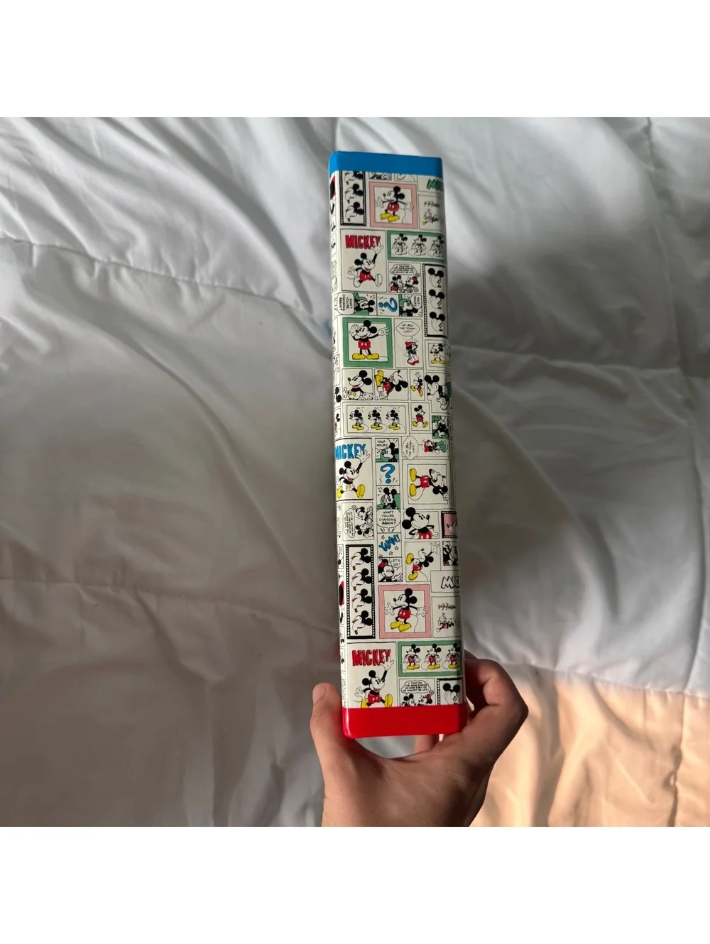 y2k 2000s disney mickey mouse binder vintage